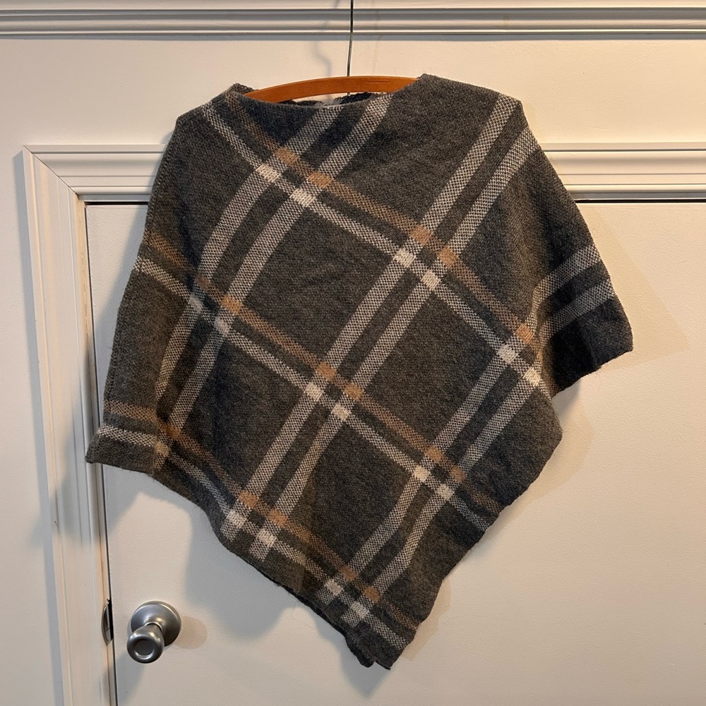 Nardi & Tagliaferri‎ Gray Plaid Knit Poncho OSFA Made In Italy Wool Blend